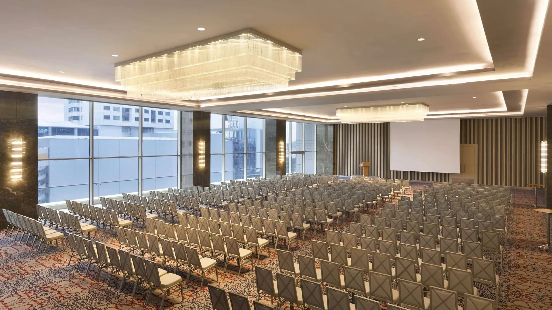 Wyndham Grand Istanbul Levent Hotel & Conference Center