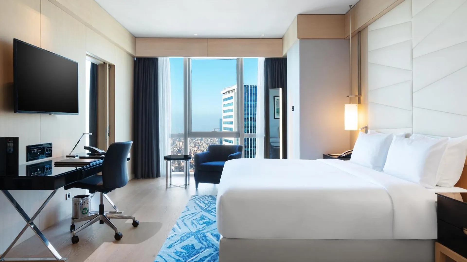 Wyndham Grand Istanbul Levent Hotel & Conference Center 5*,  Turkey